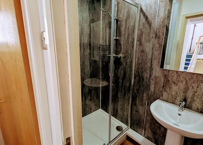 Duel Of House 6br 12 Beds * Bristol