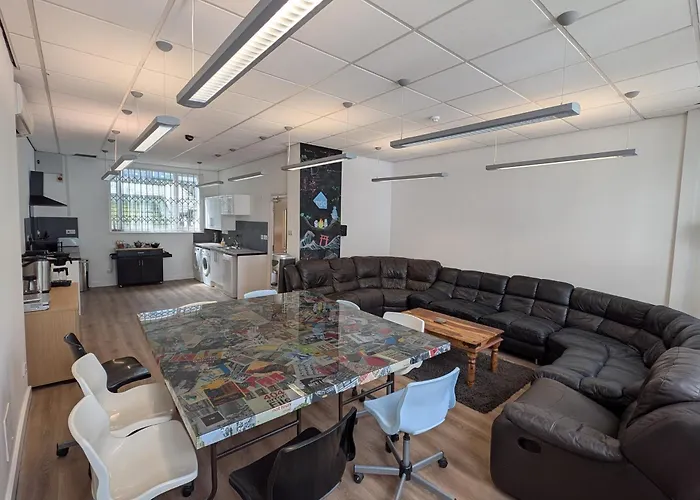 Duel Of House 6br 12 Beds * Bristol