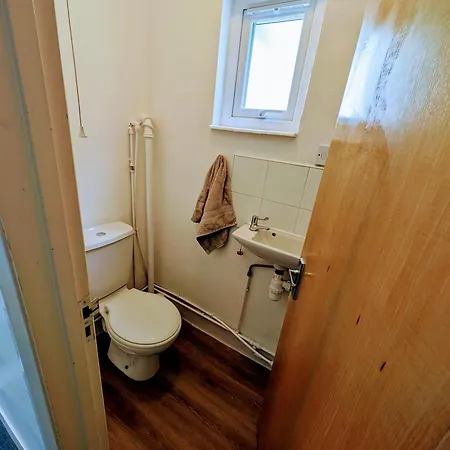 Duel Of House 6br 12 Beds Bristol